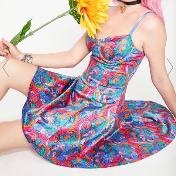 RARE DOLLSKILL x TRIPPY SATIN DRESS - Picture 2 of 10